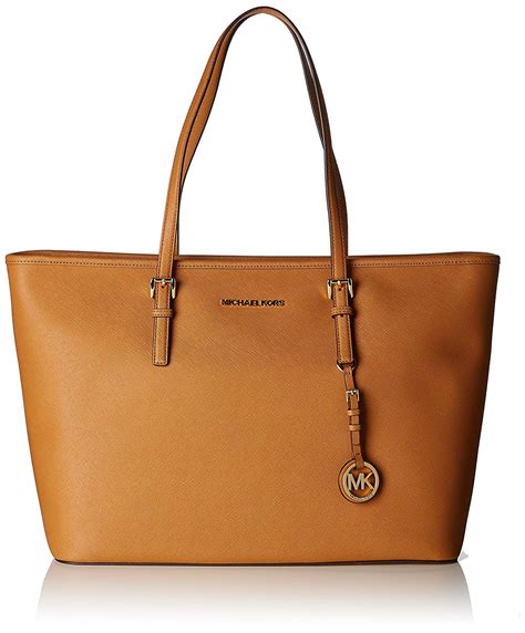 Michael Kors jet set saffiano